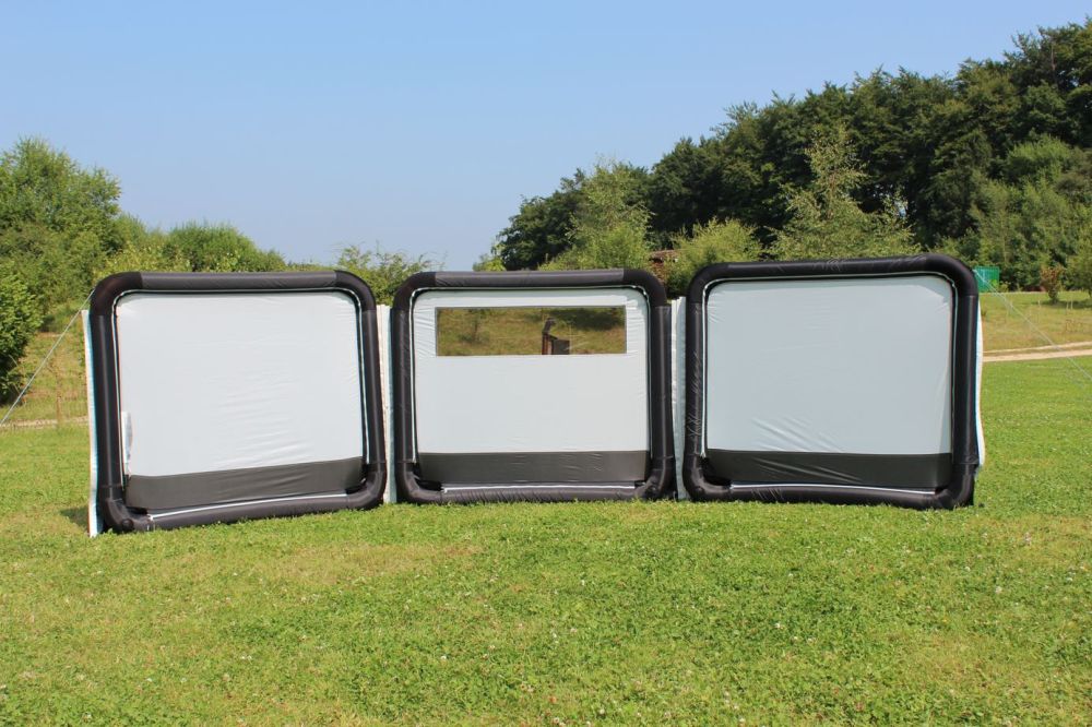 Oxygen 3 panel windbreak from Outdoor Revolution